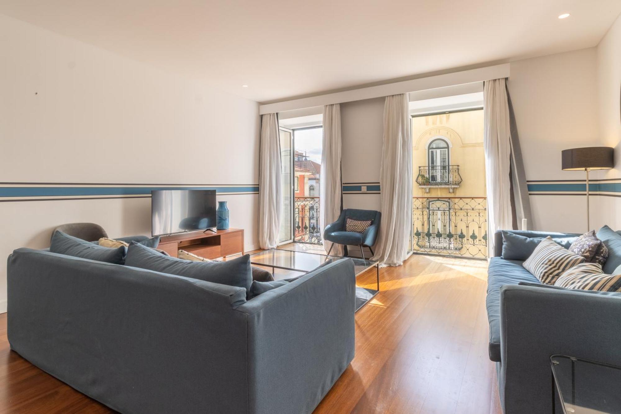 Modern 3Br, Terrace, Ac/Heating & Self Check-In Apartment Lisbon Bagian luar foto