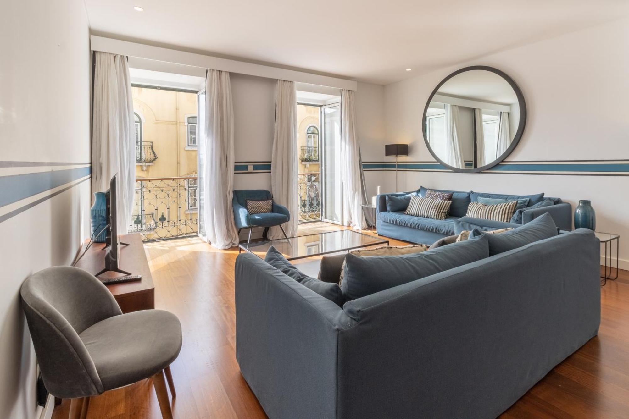 Modern 3Br, Terrace, Ac/Heating & Self Check-In Apartment Lisbon Bagian luar foto
